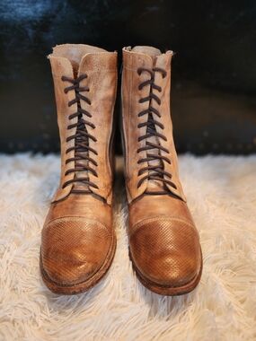 Bed Stu Sabre Women's Tan Lace-Up Leather Boots